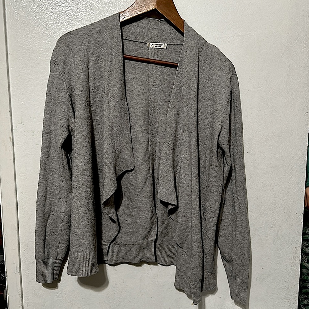Grey cardigan